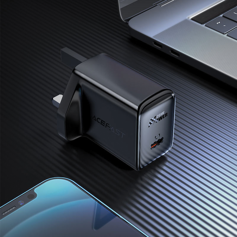 ACEFAST A4 PD20W single USB-C charger (black) (UK)